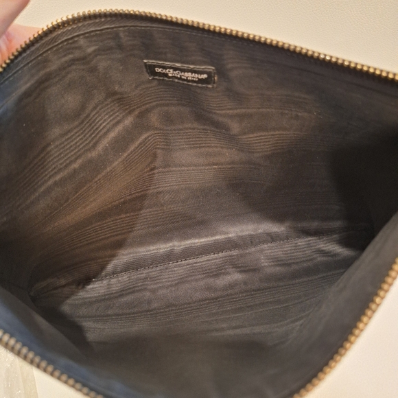 NWOT Dolce & Gabbana Black Leather Family Patch Zip Makeup Bag - Picture 4 of 4